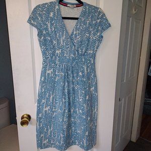 Boden Casual Jersey Dress Blue and White Print Size 6 Regular